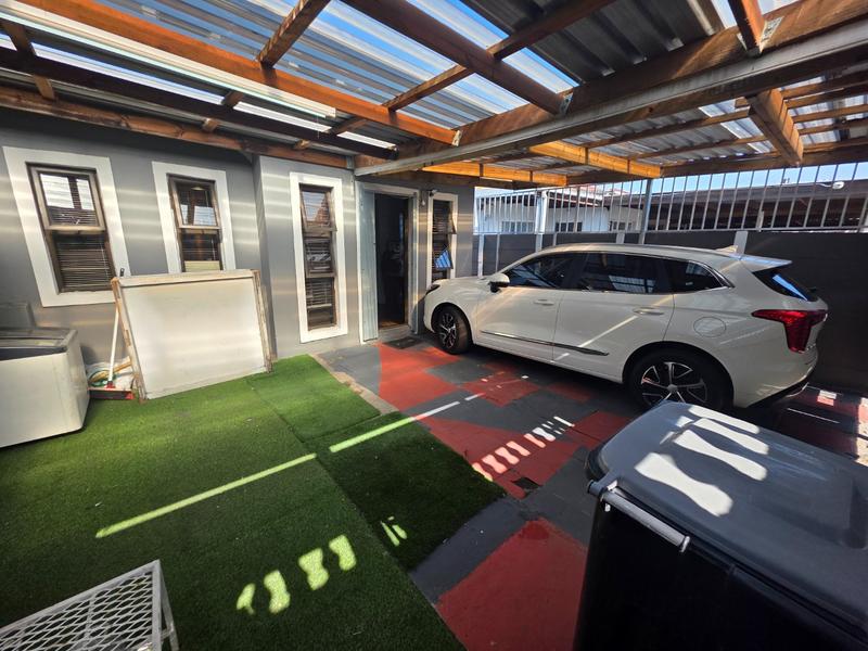 2 Bedroom Property for Sale in Parow Western Cape